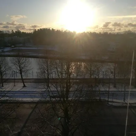 Ylimmaen Kerroksen Luksusnaekymaet Ydinkeskustassa