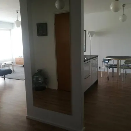 Ylimmaen Kerroksen Luksusnaekymaet Ydinkeskustassa