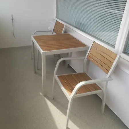 Ylimmaen Kerroksen Luksusnaekymaet Ydinkeskustassa