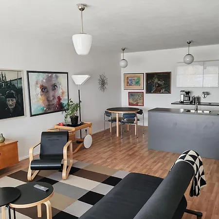 Ylimmaen Kerroksen Luksusnaekymaet Ydinkeskustassa Lejlighed *